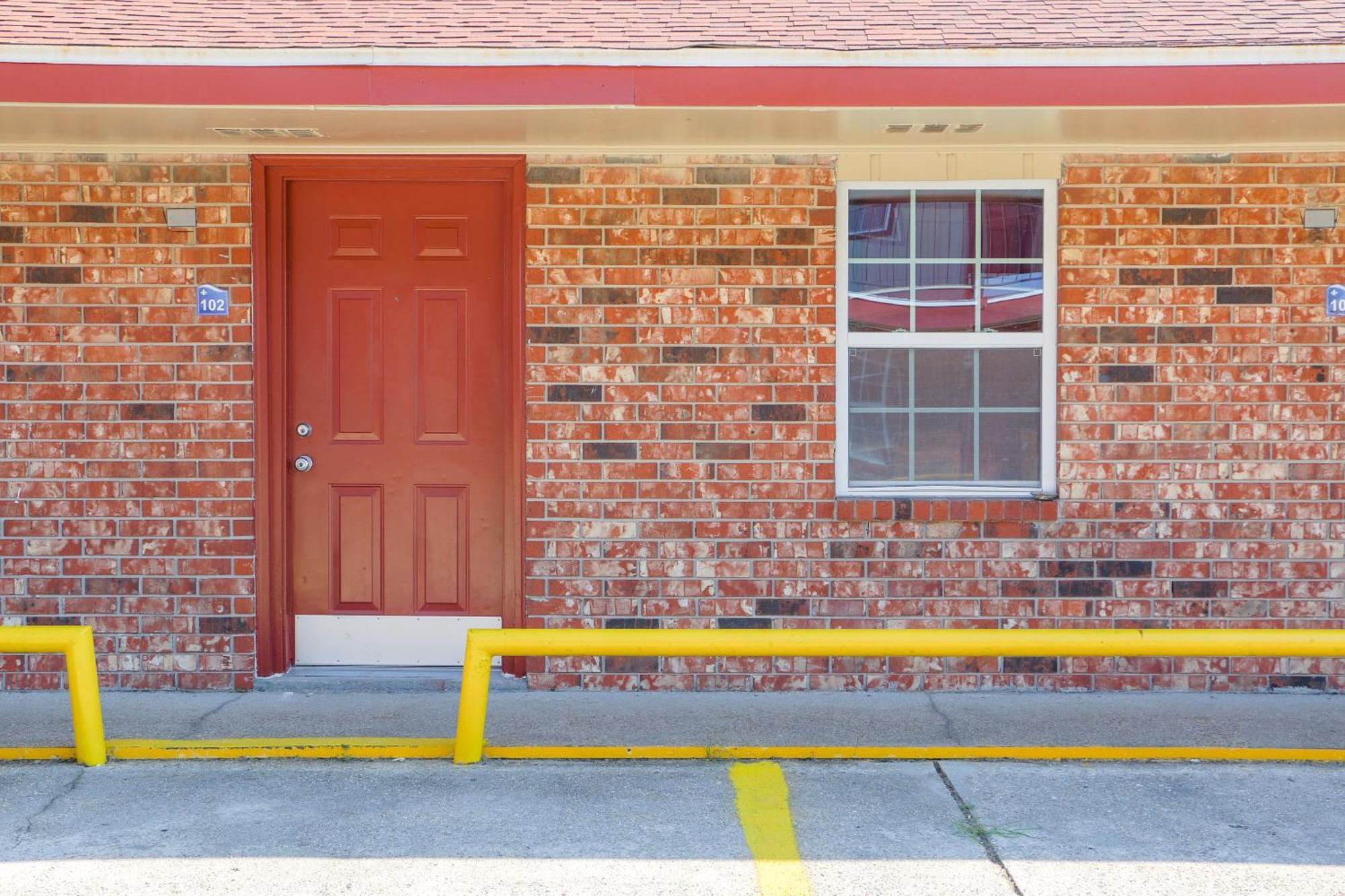 Economy Inn By Oyo Lockport Near Houma Bagian luar foto
